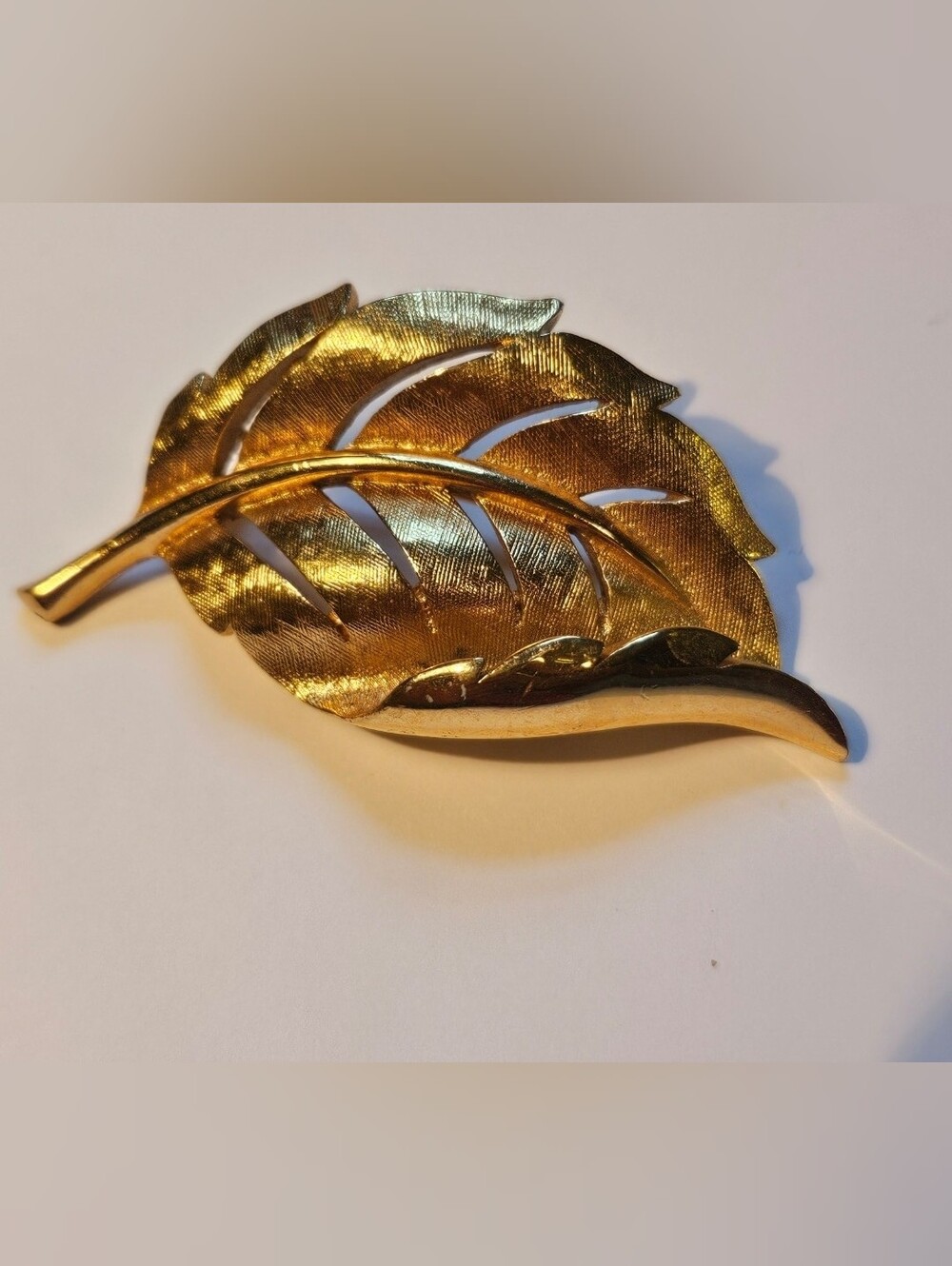 Vintage TRIFARI Gold Tone Leaf Brooch Pin
